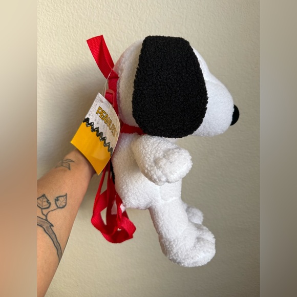 Peanuts Snoopy Plush Backpack - Picture 5 of 5